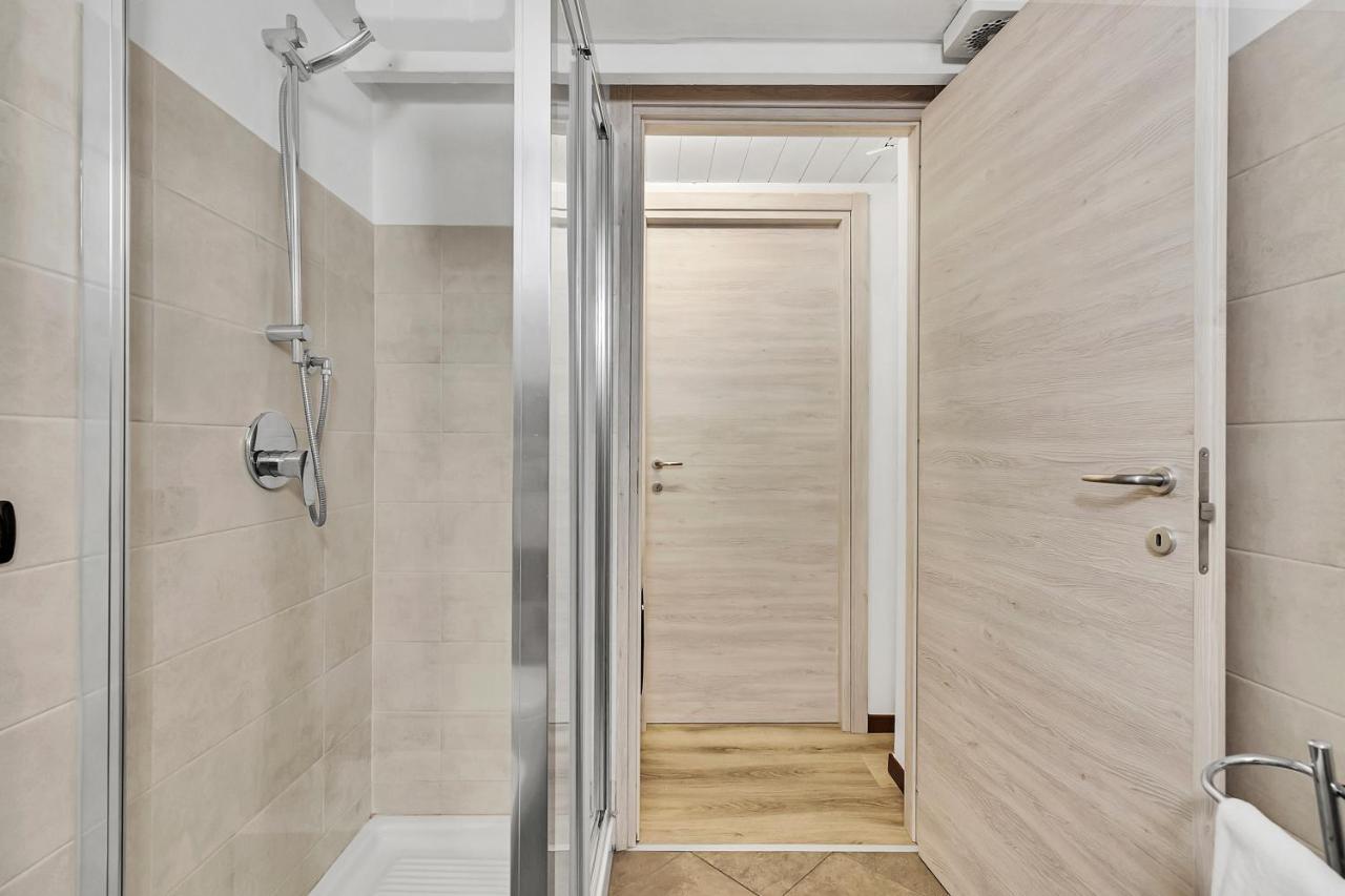 Loft Daiquiri Nel Centro Di Milano, Via Sottocorno, Porta Vittoria Milão Exterior foto